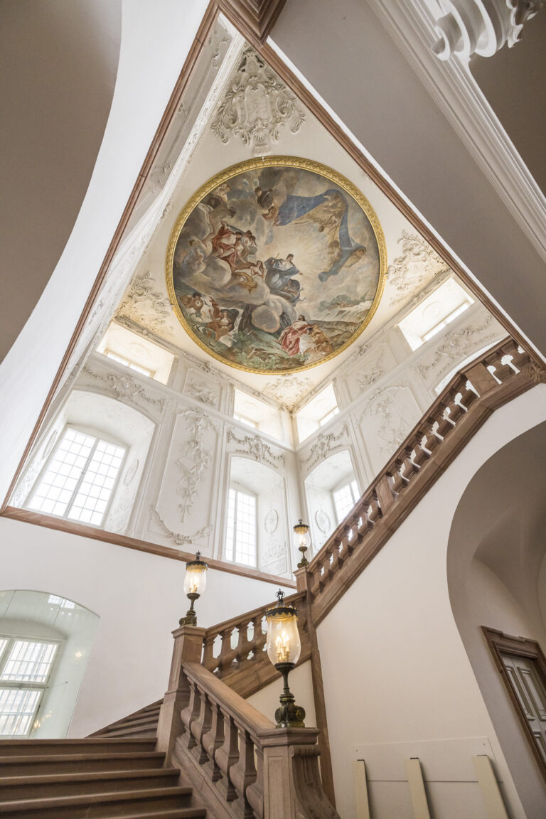 Schloss Mannheim, Foyer, stairs leading up to the first floor rooms are onn either side